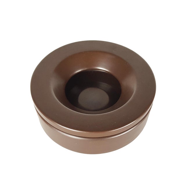 Small Barbados ashtray version designed by Angelo Mangiarotti for Danese, Milano 1964. This product is composed by 2...