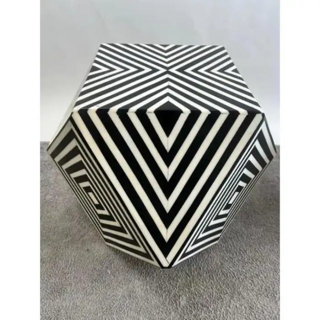 Art Deco Style Sculptural Resin Black and White Side or End Table This striking sculptural side table embodies the bold...