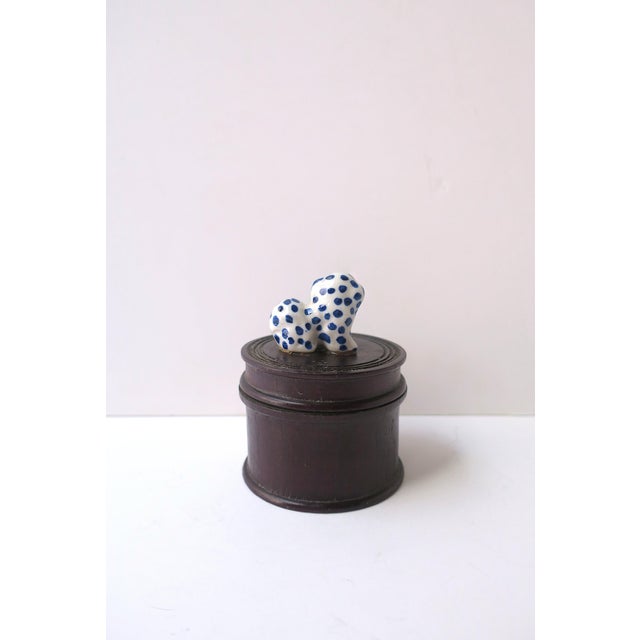 Jewelry Trinket Box With Porcelain Dog Blue and White, Mid-20th Century For Sale - Image 12 of 13
