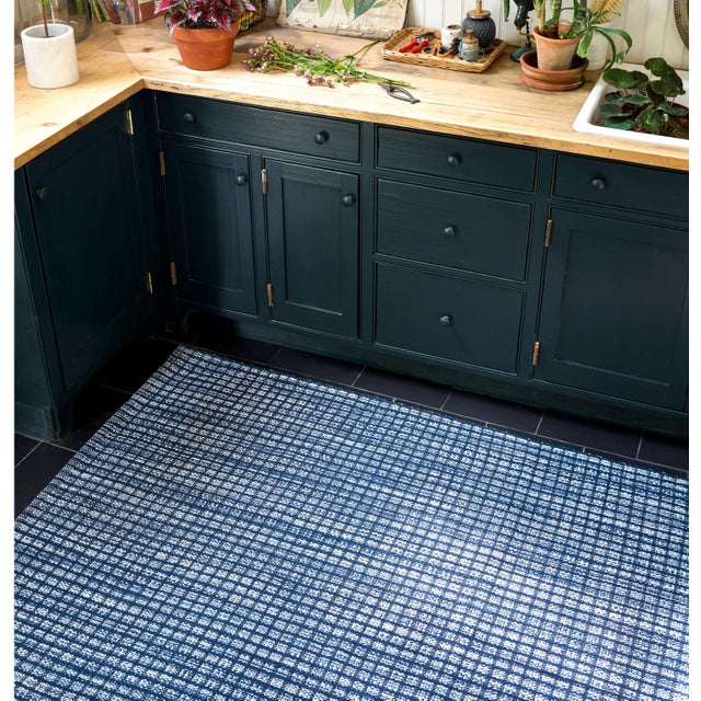 Dash & Albert Dash & Albert by Annie Selke Coco Blue Indoor/Outdoor Rug, 2'6" x 8' For Sale - Image 4 of 6