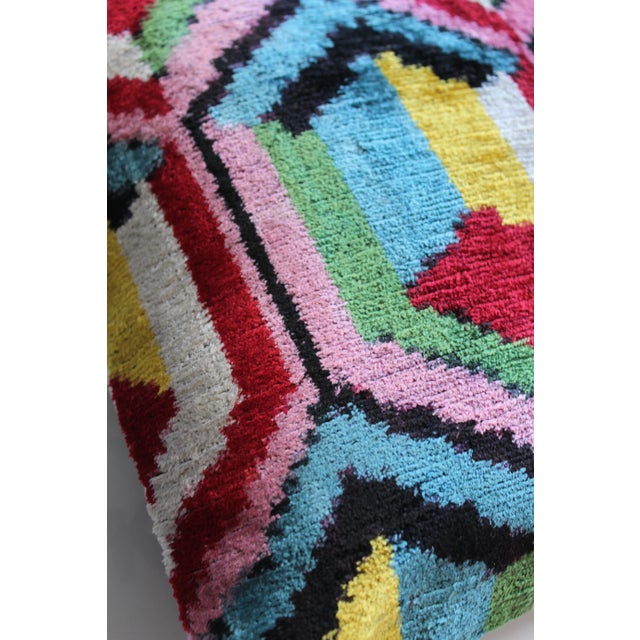 Contemporary Bohemian Gray Décor Hand Knotted Pillow For Sale - Image 4 of 12