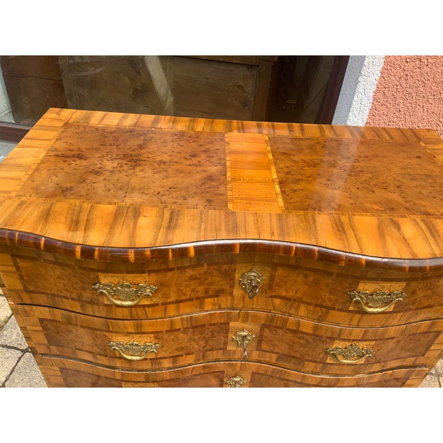Baroque Chest of Drawers in Saxony Walnut with Maple, Late 18th Century For Sale - Image 18 of 18