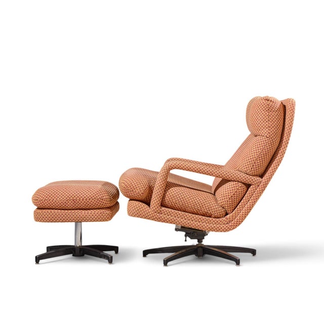 Directional Milo Baughman for Directional Mid Century Swivel Lounge Chair With Ottoman For Sale - Image 4 of 9