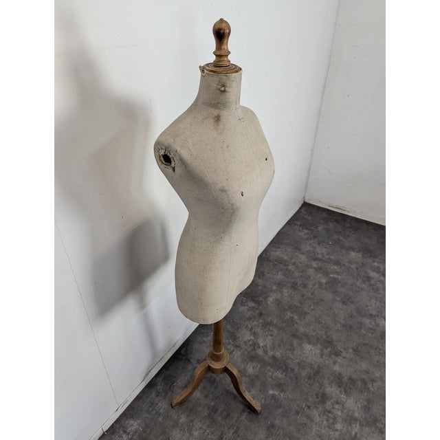 Vintage Mannequin with Wooden Base from Siegel For Sale - Image 3 of 7