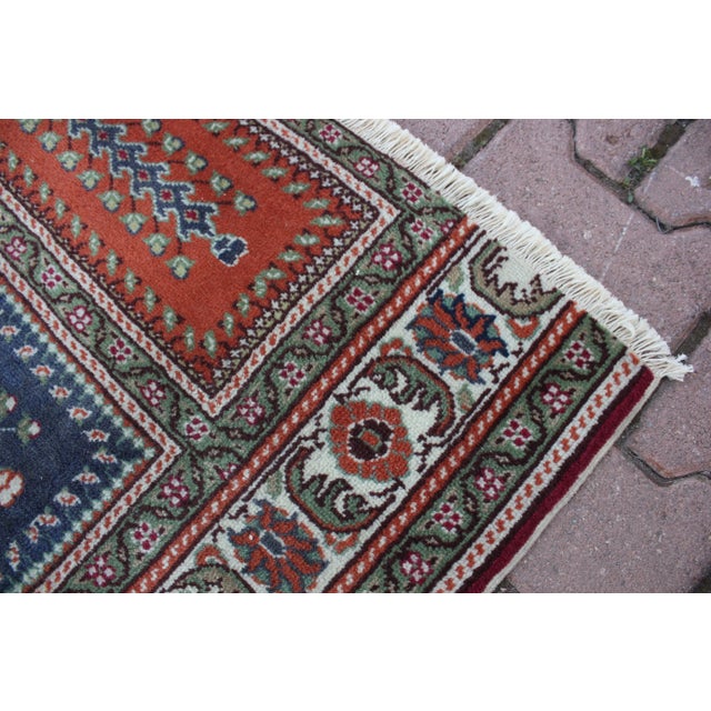 1950s Traditional Turkish Hand Knotted Vintage Kayseri Rug For Sale In Sacramento - Image 6 of 12