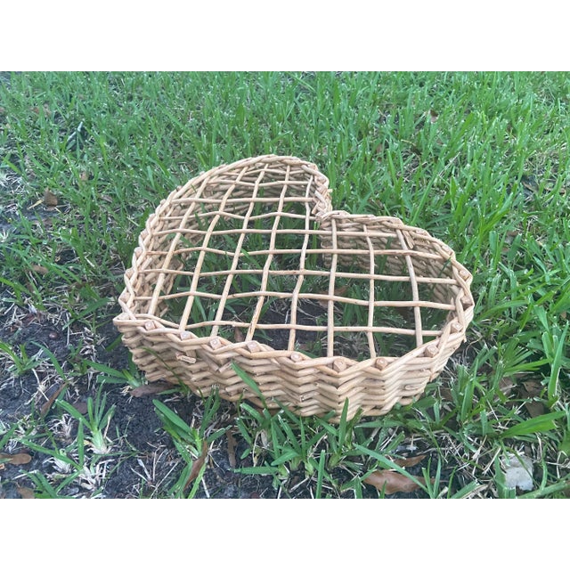 Bohemian natural rattan heart shaped basket. Hand made, great condition. Smoke free. Can be used as wall decor.