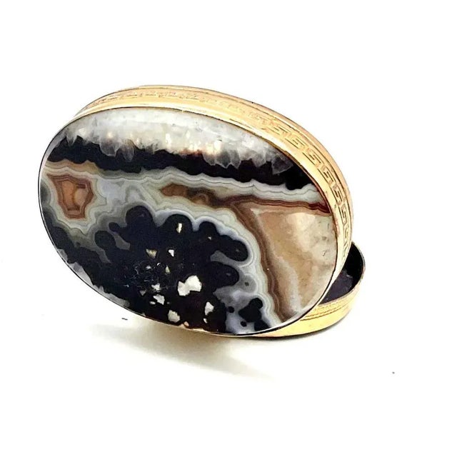 Stone Small 19th Century Hard Stone or Pietra Dura Box For Sale - Image 7 of 10