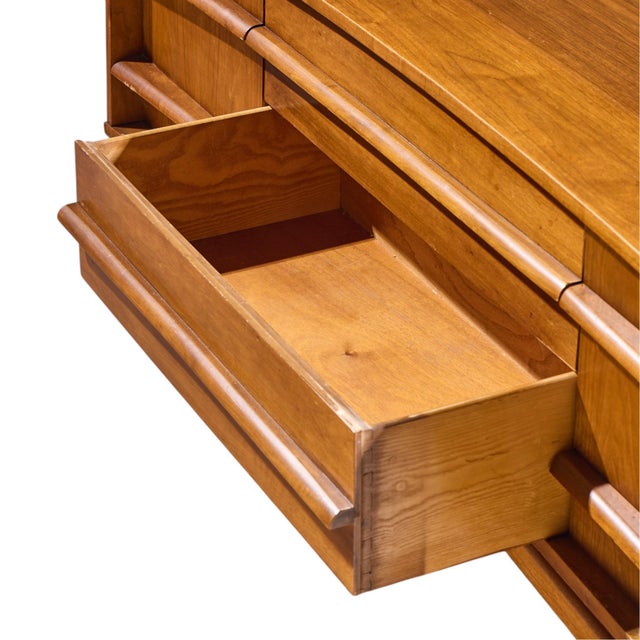 Young Manufacturing Mid Century Walnut Curved Credenza and Hutch For Sale - Image 9 of 11