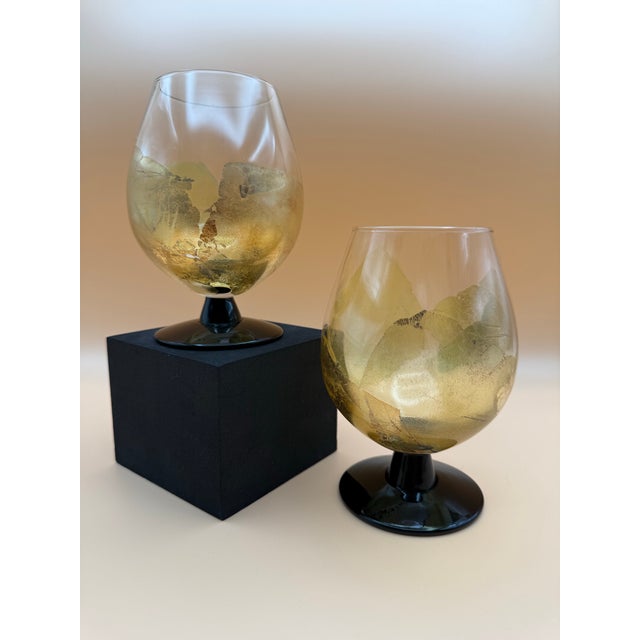 1983 Randy Strong Signed Gold Leaf Art Glass Brandy Snifters – Pair For Sale In Seattle - Image 6 of 9