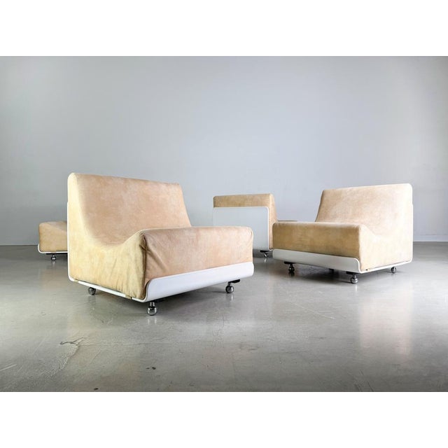 Mid-Century Orbis Modular Sofa by Luigi Colani for Cor, 1960s, Set of 4, in Good conditions. Designed 1960 to 1969 I have...