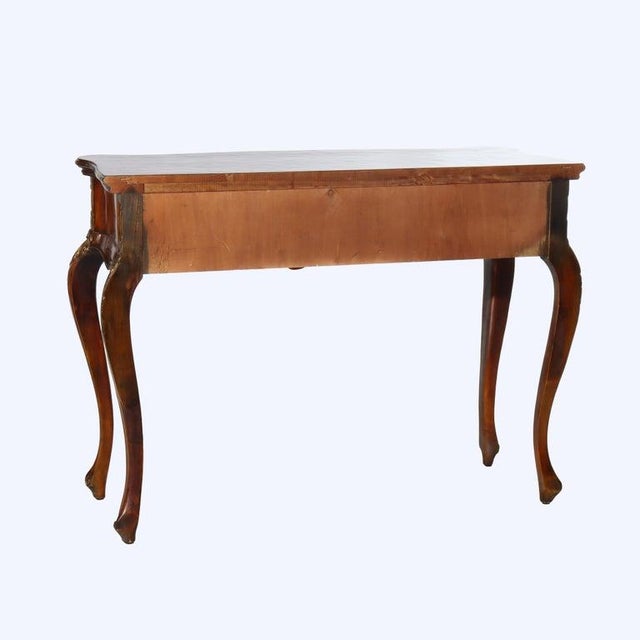 Early 20th Century Italian Louis XV Style Olivewood & Carved Mahogany Server With Gilt Highlights For Sale - Image 16 of 18