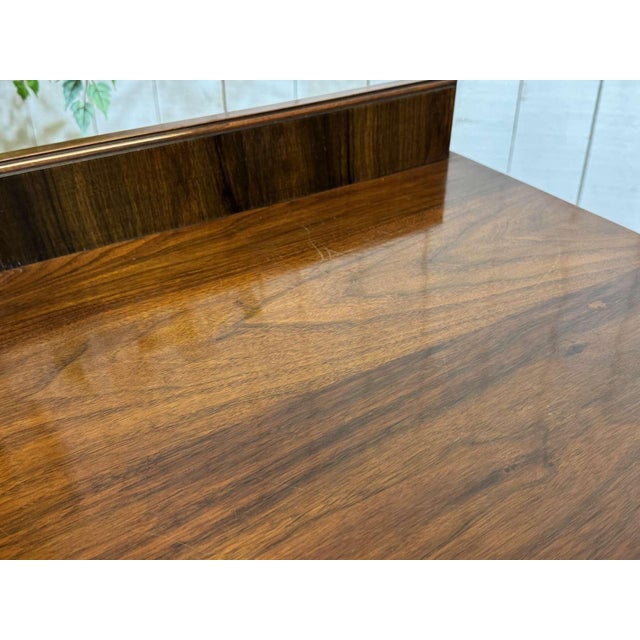 English Chest of Drawers in Walnut Burl and Oak, 1930s For Sale - Image 15 of 18