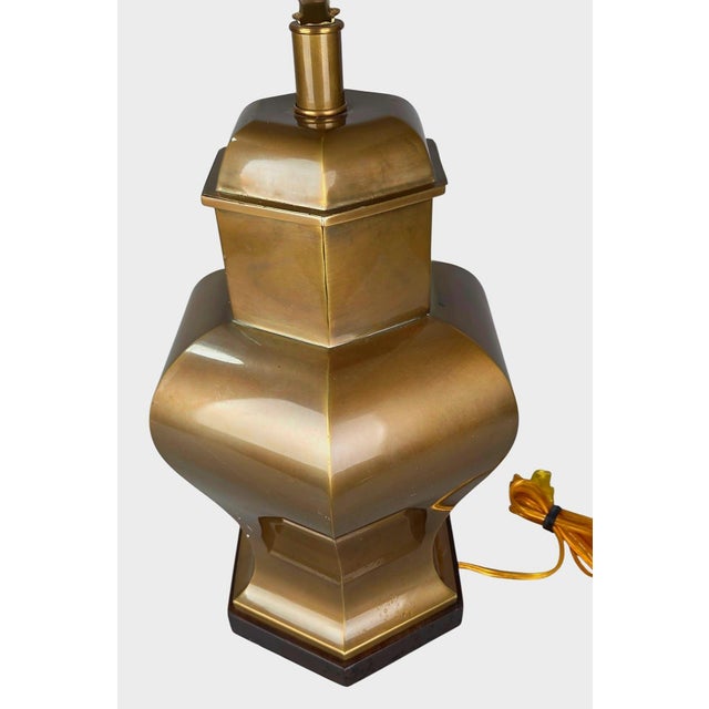 Vintage Frederick Cooper Hexagonal Brass Urn Lamp With Relief Chinoiserie Tole Shade For Sale - Image 9 of 12