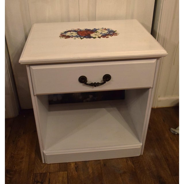 Arts & Crafts Decoupage Cardinal Nightstand/End Table For Sale - Image 3 of 7