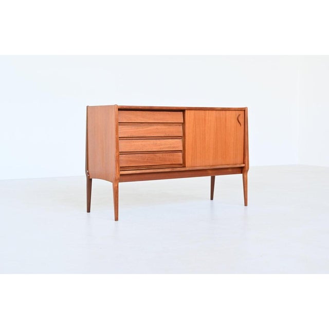 Mid-Century Modern Small Sideboard in Walnut from Bosteels Meubelen, Belgium, 1960 For Sale - Image 3 of 18