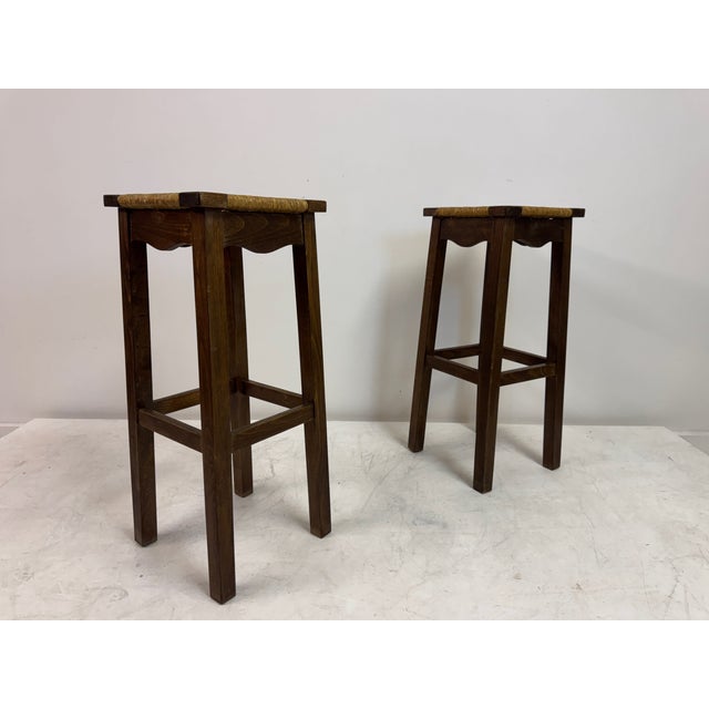 Vintage French Bar Stools in Oak and Rush, 1960s, Set of 2 For Sale - Image 6 of 13