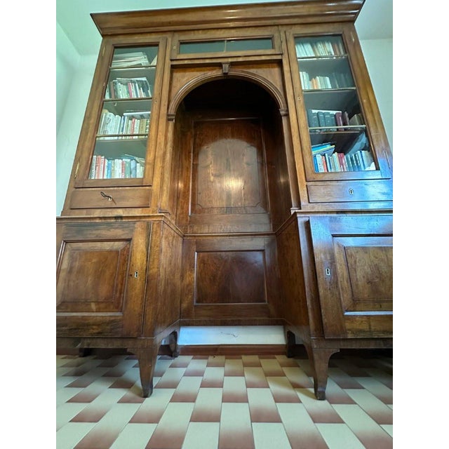 Wood Veneto Bridge Bookcase in Walnut, 1810 For Sale - Image 7 of 11