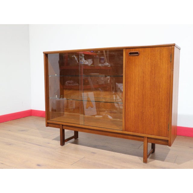Mid-Century Modern Mid Century Modern Vintage Teak Display Hutch byTurnidge of London Danish Style For Sale - Image 3 of 15