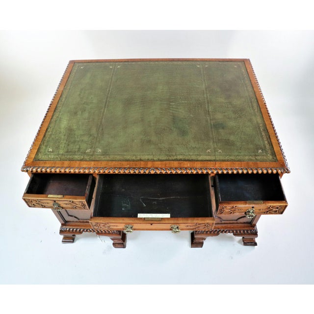 Late 19th Century Late 19th Century English Chippendale Style Mahogany Partners Desk For Sale - Image 5 of 12