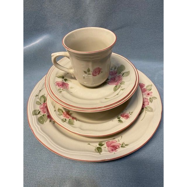 1990s Gibson Roseland Fine Stoneware 5-Piece Place Setting For Sale - Image 14 of 18