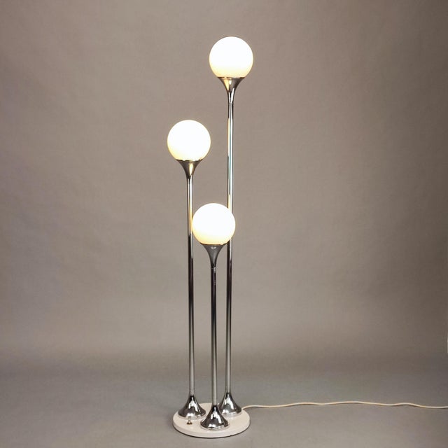 Space Age floor lamp by Targetti Sankey, vintage 70s. Chromed structure, marble base and 3 opal glass light points....