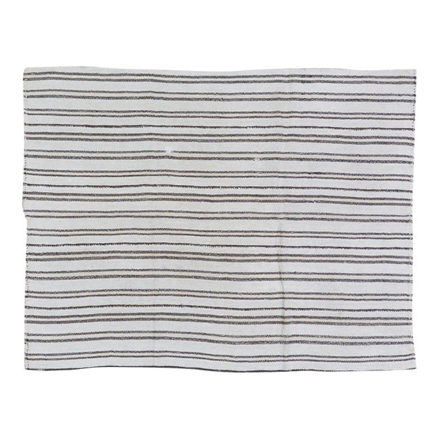Vintage Turkish Hand Knotted Flatweave Kilim, 4'3x5'5 For Sale
