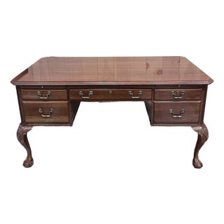 Vintage Ethan Allen Georgian Style Cherry Executive Partner’s Desk For Sale