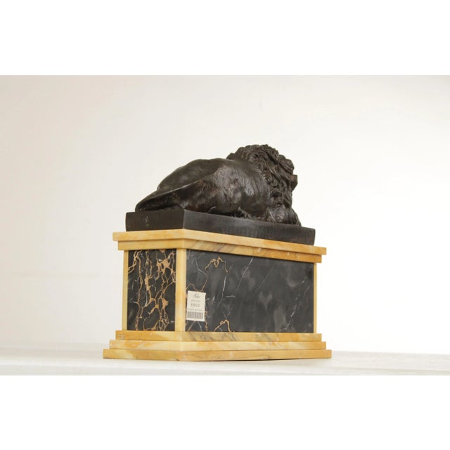 2000 - 2009 Early 21st Century Baker Furniture Regency Style Cast Bronze Marble Lion Statue For Sale - Image 5 of 13