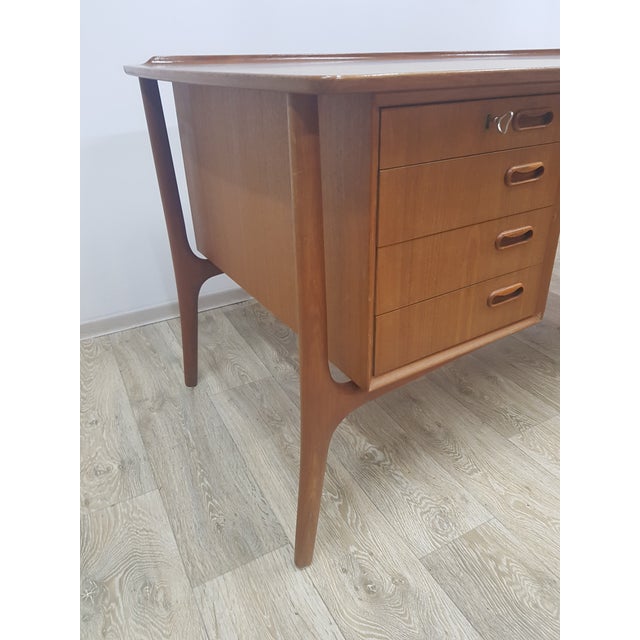 Teak Desk by Svend Aage Madsen for HP Hansen, Denmark, 1960s For Sale - Image 18 of 18