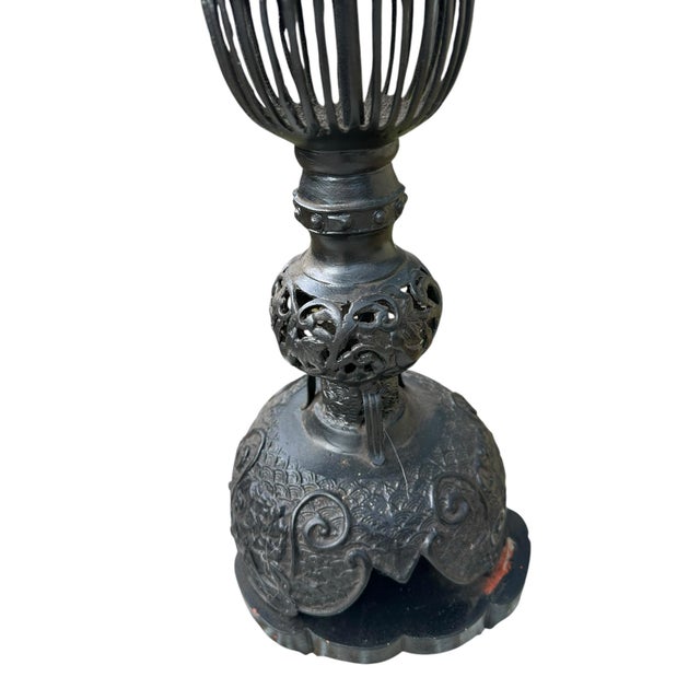Vintage Victorian Japanese Hand Carved (Japonisme) Aesthetic Movement Lamp Tall For Sale In Miami - Image 6 of 11