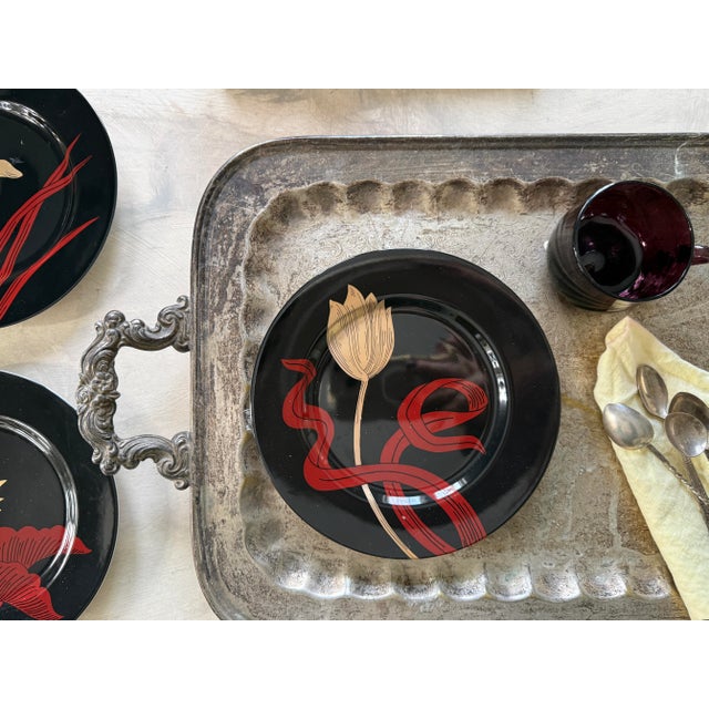 Black Fitz and Floyd 1979 Imperial Garden Black Floral 7.5” Plates 1979 Vintage - Set of 4 For Sale - Image 8 of 12