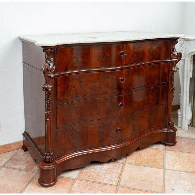 Antique Neapolitan Louis Philippe Chest of Drawers in Mahogany, 19th Century For Sale - Image 3 of 8