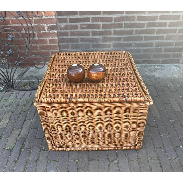 Large Wicker Log Basket with Lid and Handles, 1960s For Sale - Image 13 of 17