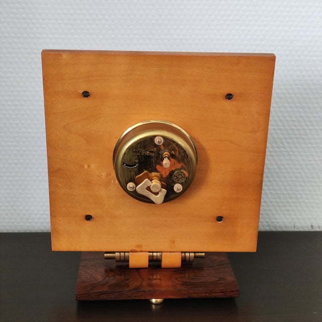 1940s 1940s Vintage French Bayard 8-Day Art Deco Mantel Clock Modernist Desk Clock For Sale - Image 5 of 7