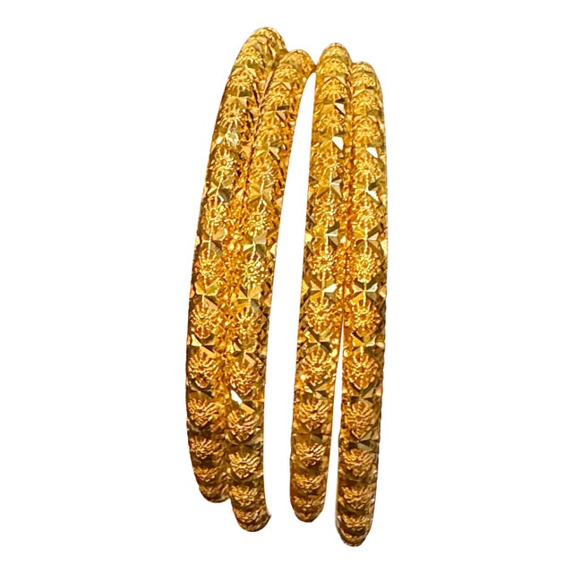 Vintage Eternity Bangle Bracelet 21 Karat Yellow Gold 53 Grams, Set of 4 Churi For Sale - Image 15 of 18