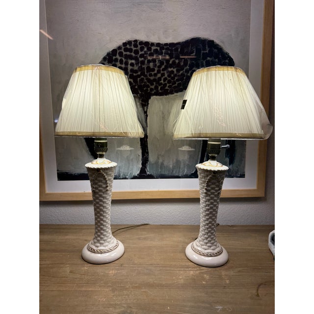 Perfect Pair 1950s Pair of Vintage Ceramic Diminutive Basket Gold Bow Lamps. For Sale - Image 6 of 8