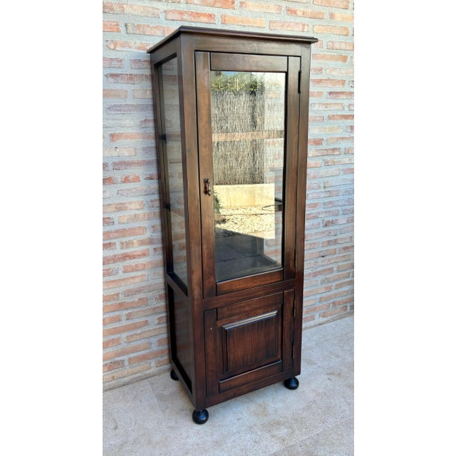 Mid-Century French Display Case in Walnut and Glass, 1950 For Sale - Image 16 of 18