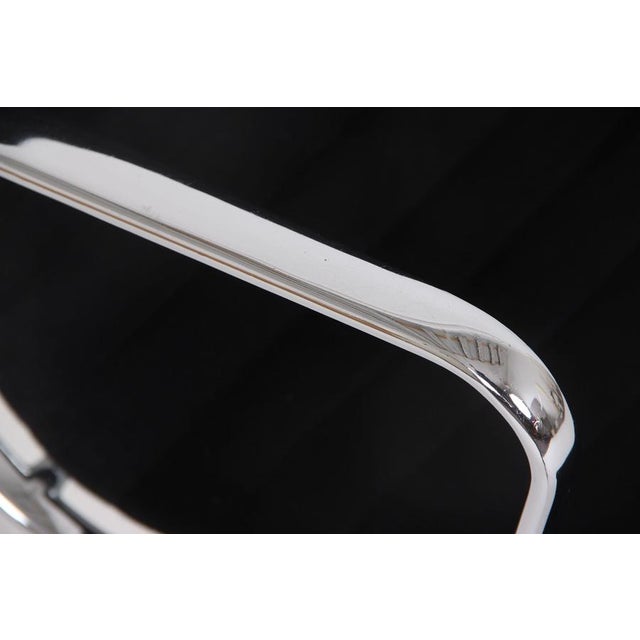 1990s Model EA108 Swivel Chair by Charles and Ray Eames for Herman Miller, 1950s For Sale - Image 5 of 13