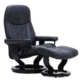 Set of Consul Recliner with Ottoman in Leather from Stressless For Sale