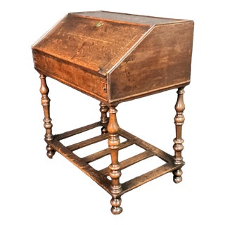 William and Mary Oak Bureau, 1700s For Sale