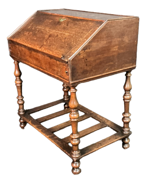 William and Mary Oak Bureau, 1700s