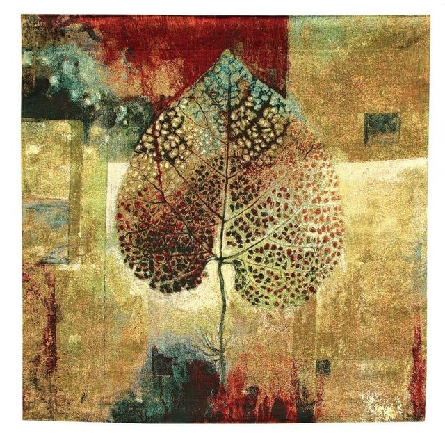 This beautiful tapestry is woven on a jacquard loom by skilled weavers, keeping alive the centuries old tradition of...