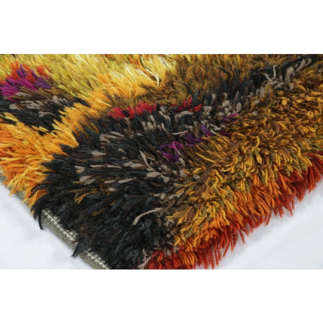 1960s Vintage Swedish Rya Shag Rug With Polychromatic Abstract Pattern - Rug & Kilim For Sale - Image 5 of 7