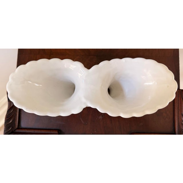 Vintage Abingdon Pottery Double Cornucopia Console Vase, Circa 1934–1950 For Sale - Image 4 of 10