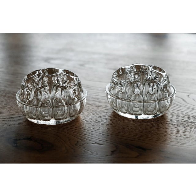 Mid-Century French Crystal Pique Fleur Vases from VMC, Set of 2 For Sale - Image 4 of 4