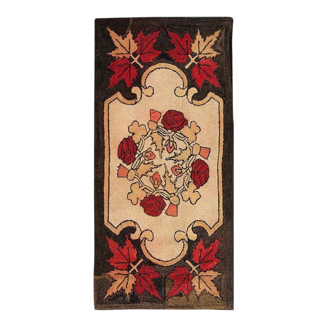 1920s Folk Art Beige Medallion Roses Antique American Hooked Rug For Sale