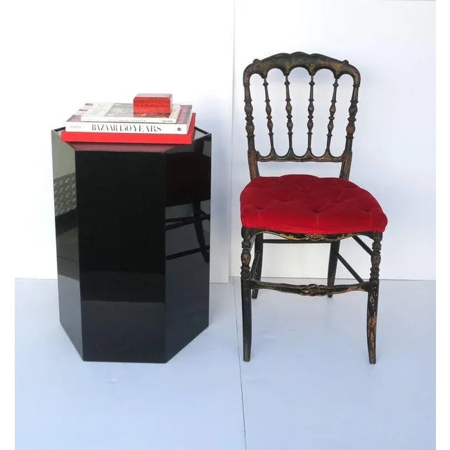 Black Pedestal Column Stand or Table, Circa 1970s Modern For Sale In New York - Image 6 of 13