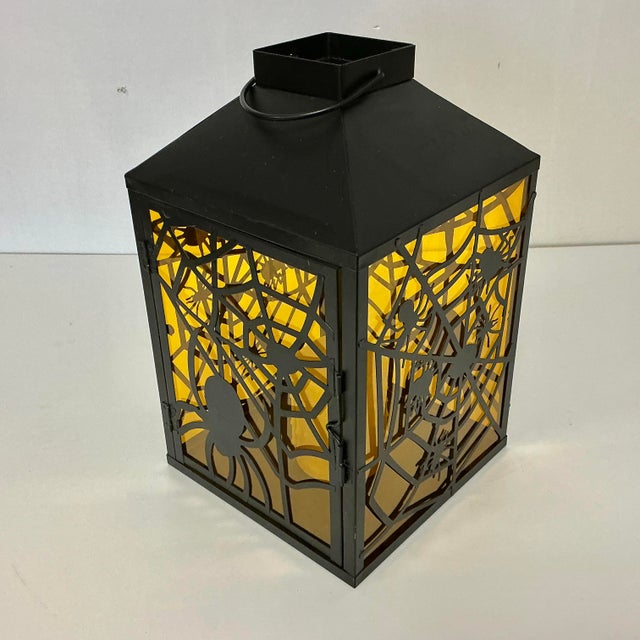 1980s 1980s Vintage Boho Chic Americana Halloween Spider Web Tole Lantern Candleholder. For Sale - Image 5 of 11