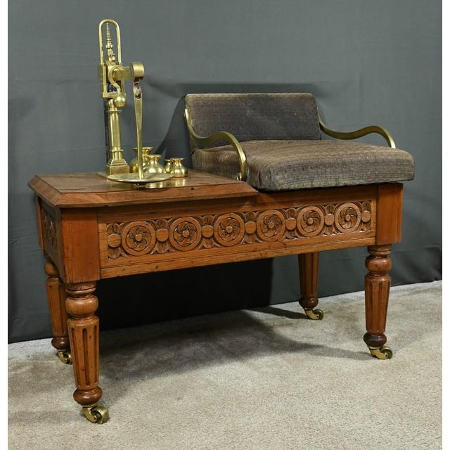 Victorian Walnut Jockey Scale, 1860, in Very Good conditions. Designed before 1890 This piece has an attribution mark, I...