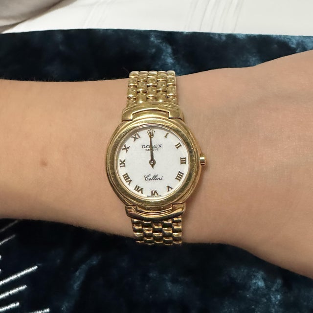 White Vintage Rolex Cellini 6621 18k Yellow Gold White Dial Quartz Bracelet Watch For Sale - Image 8 of 9